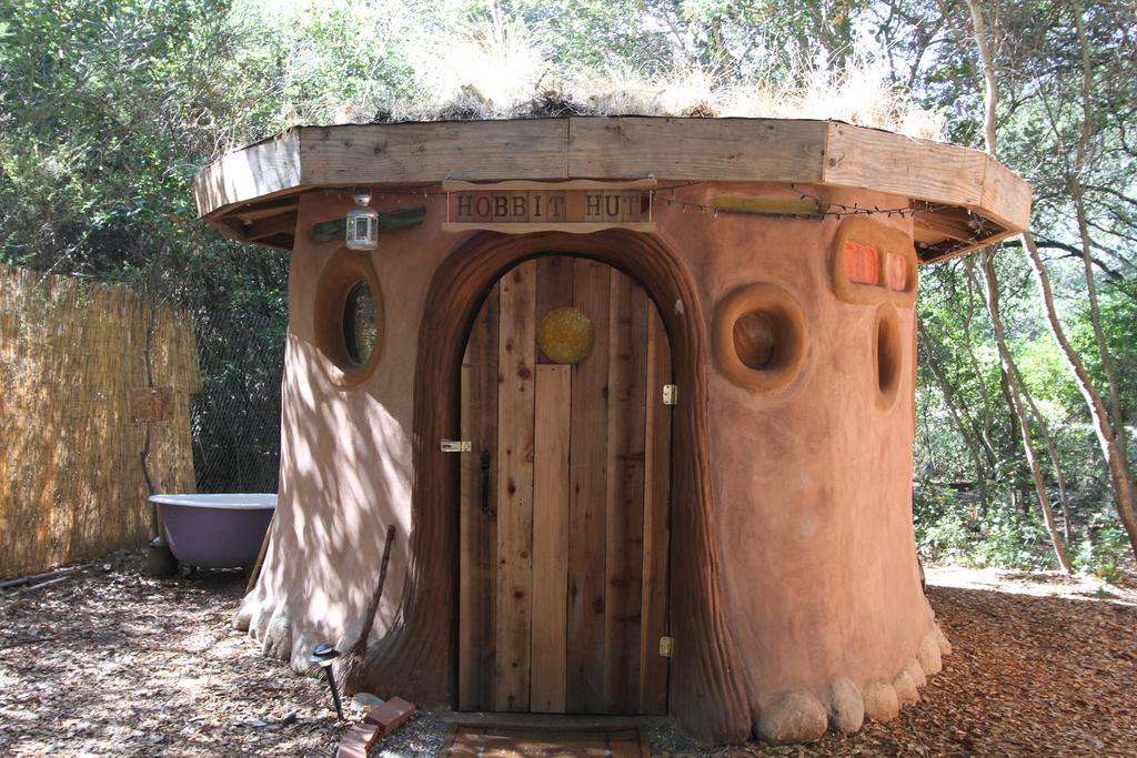 Отель Hobbit Hut Джисервилл Номер фото